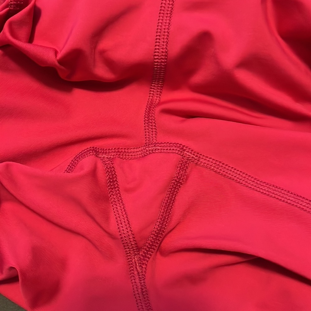 Virus Crop Legging Size Small Raspberry - Picture 7 of 9